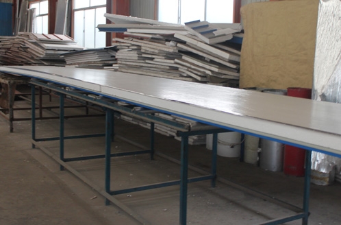 PVC导流板生产线